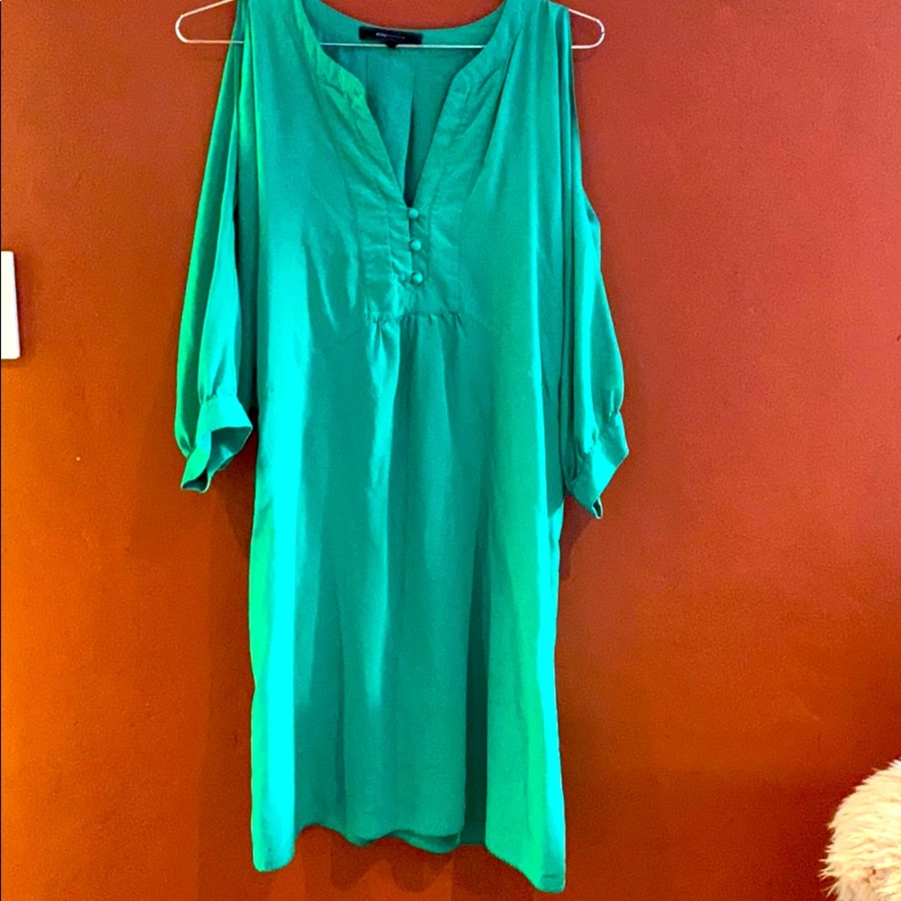 ✨SOLD✨BCBG Kelly green dress